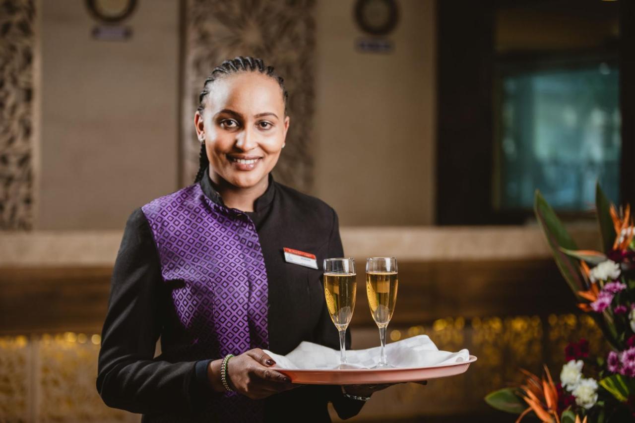 Prideinn Azure Hotel Nairobi Westlands Bagian luar foto