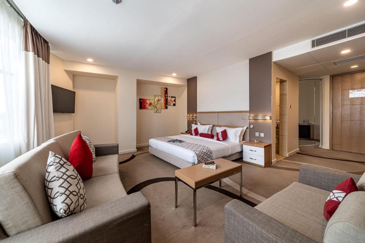 Prideinn Azure Hotel Nairobi Westlands Bagian luar foto