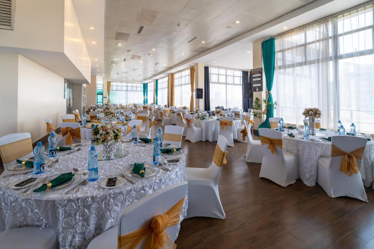 Prideinn Azure Hotel Nairobi Westlands Bagian luar foto