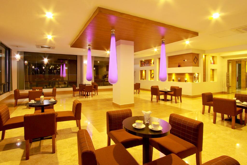 Prideinn Azure Hotel Nairobi Westlands Bagian luar foto