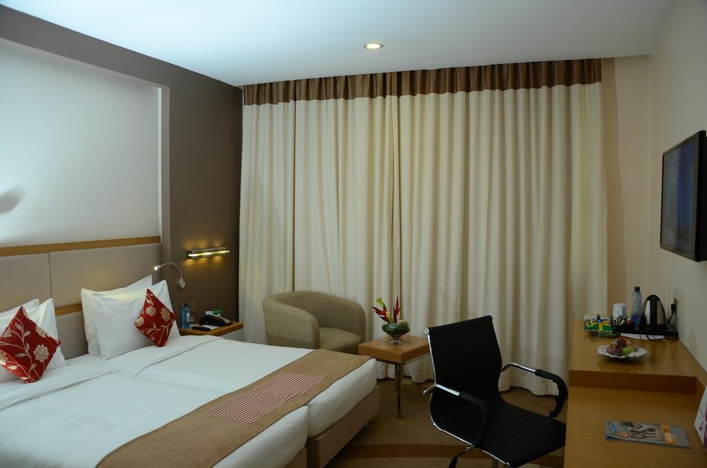 Prideinn Azure Hotel Nairobi Westlands Bagian luar foto