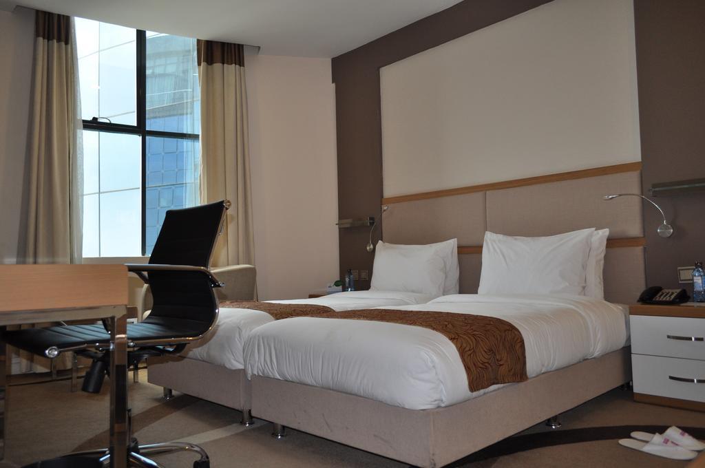 Prideinn Azure Hotel Nairobi Westlands Bagian luar foto